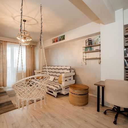 클루지나포카 Bright And Cozy Design Apt With Office 아파트 외부 사진